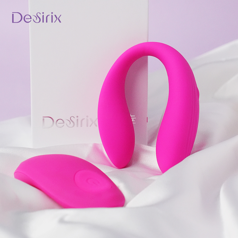 Desirix Finer U-förmiger Paarvibrator – Dualmotor, 10 Frequenzen, lebensmittelechtes Silikon, 10-m-Fernbedienung, tragbares Design, wasserdicht nach IPX7 (SG209)